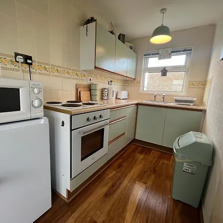 The Green One, Sunbeach, Scratby - Two Bed Chalet, Sleeps 5, Free Wi-Fi, Pet Friendly, Bed Linen And Towels Included Plus Free Entry To Onsite Clubhouse Exterior photo
